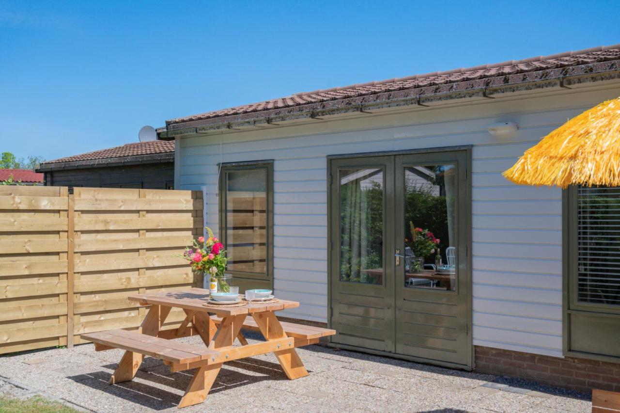 Sunny Beach Villa Warmenhuizen ภายนอก รูปภาพ